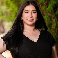 Yolanda Flores