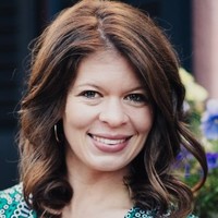 Lauren M. LaVecchia, RDN, LDN, CPT