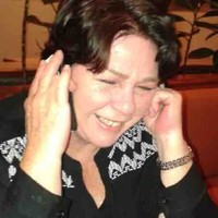 Noeline Charters