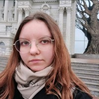 Anya Leonova