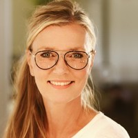 Linda Falk