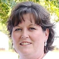 Lisa Overton
