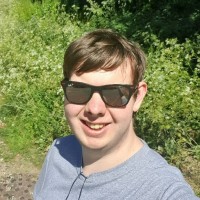 Tom Dickinson