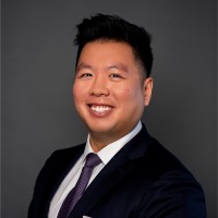 Yiwen Chen, Cfa