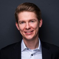 Dr. Raphael Voges