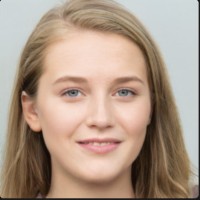Lara Snyder