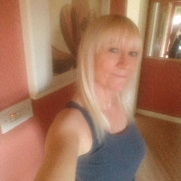 Lesley Holford