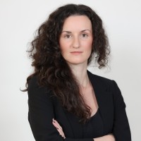 Cristina Maza
