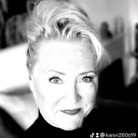 Karen White