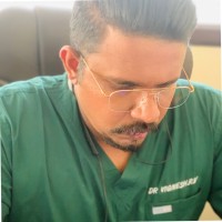 Dr Vignesh R V