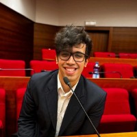 Roberto Moura