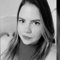 Vitória Caroline