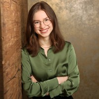 Laura Binder