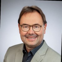 Dr. Martin Veith