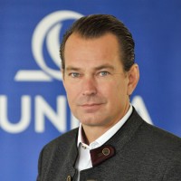 Hannes Lederer