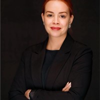Luciane Kina