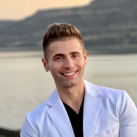 Adam Dinius, Pa-C