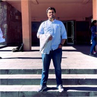 Dr. Navneet Arora