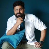Akhilesh Easwar