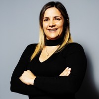 Victoria Á.