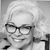 Mary Wozny