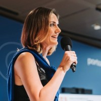 Monique Hoell
