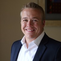 Justin Godziuk, Cfa