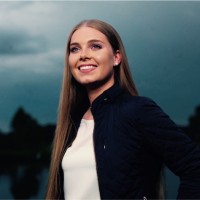 Julia Roothans