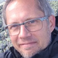 Tomas Lindhé