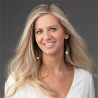 Gwenny De Vroe