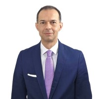Dr. Erik Kučera