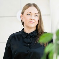 Titta Viskari