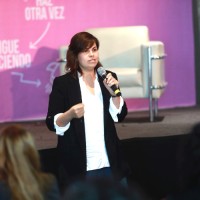 Ana Figueroa Messenger