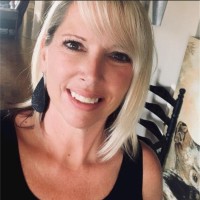 Leslie Lee