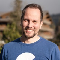 Nik Thomi