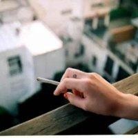 艾佳丽