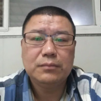 李文龙