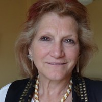Dee Adrian