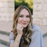 Lexi Thomas