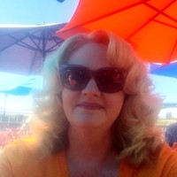 Tina Thomas