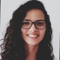 Kênia Santos