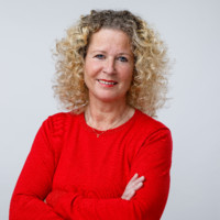 Petra Köster