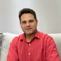 Luciano N.