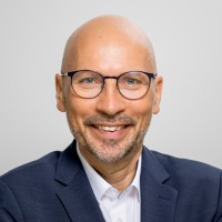 Dr. Simon Beck