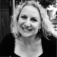 Julie Peters