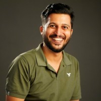 Praveesh V