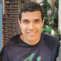 Douglas Avelar