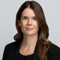 Holly Brooks, Mba