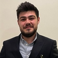Şafak Uzun