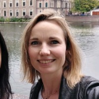 Linda Van 'T Hoog